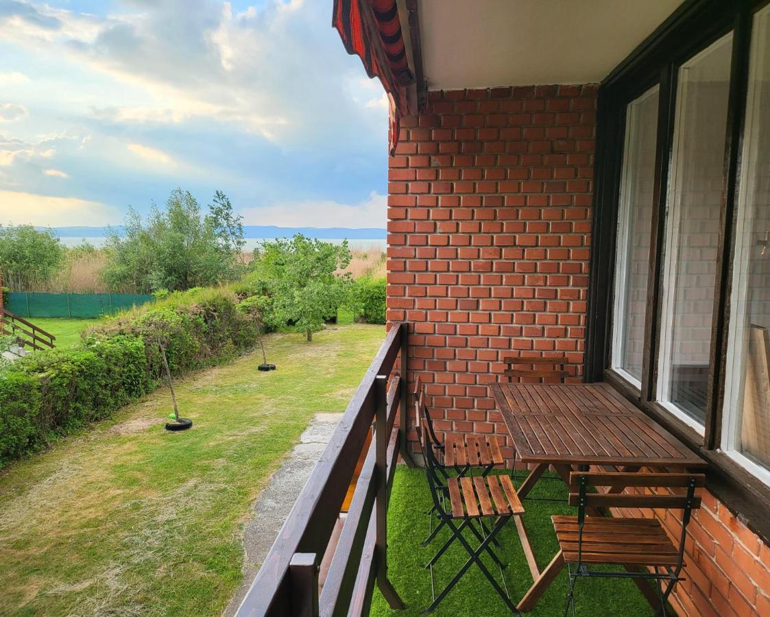 Balatonic Apartman Zamárdi Εξωτερικό φωτογραφία